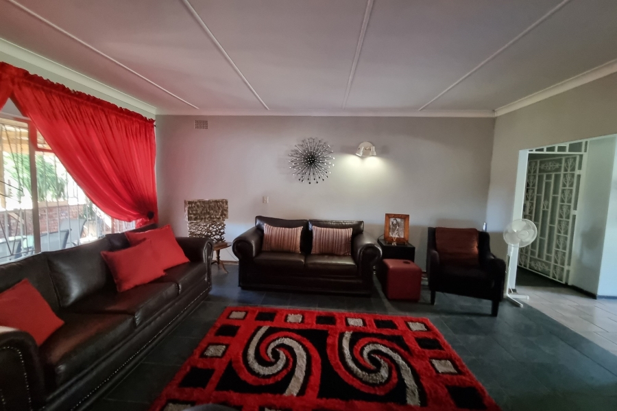 3 Bedroom Property for Sale in Meiringspark North West